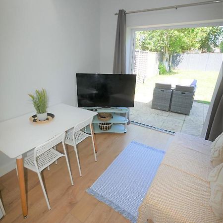 Turay Court Holiday Apartments บอร์นมัธ ภายนอก รูปภาพ