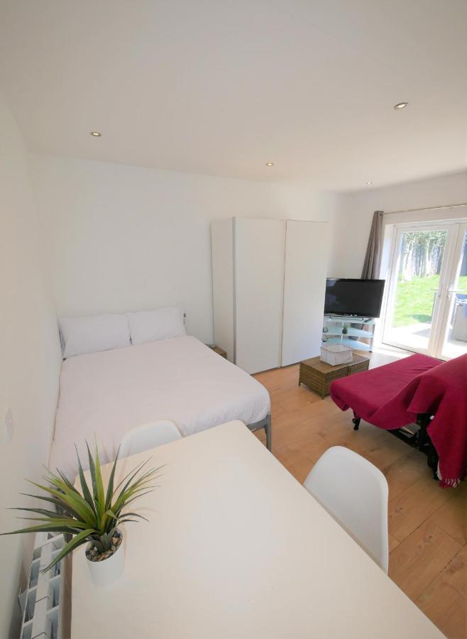 Turay Court Holiday Apartments บอร์นมัธ ภายนอก รูปภาพ