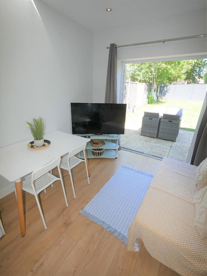 Turay Court Holiday Apartments บอร์นมัธ ภายนอก รูปภาพ