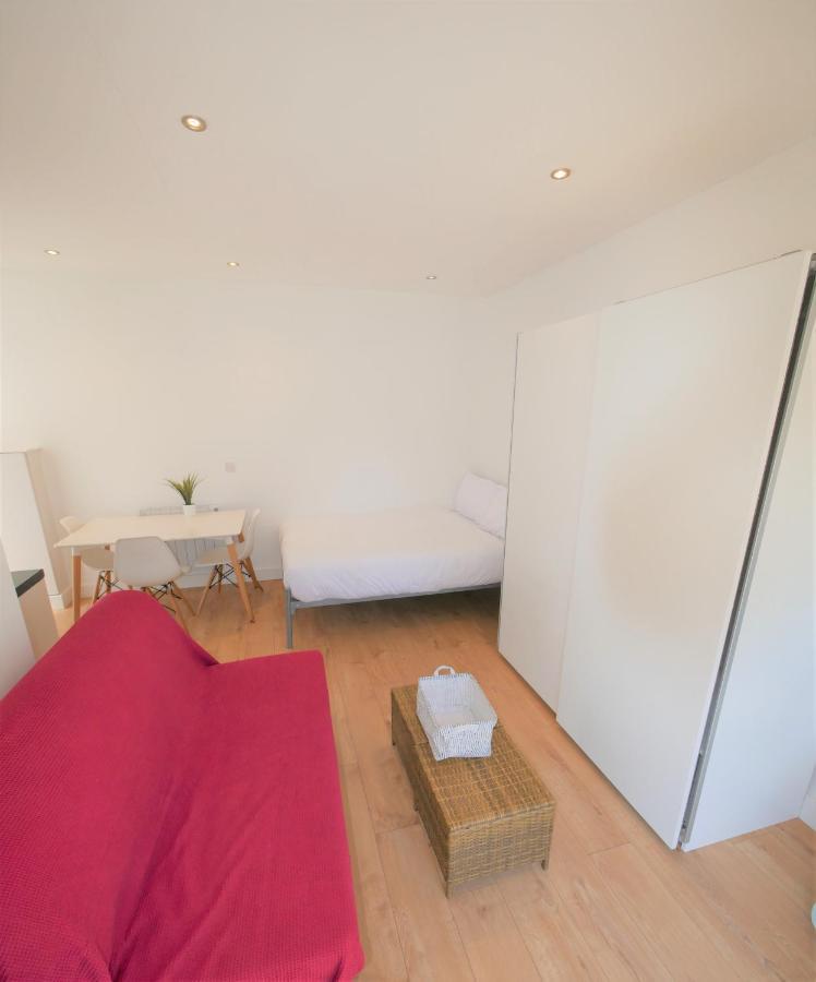 Turay Court Holiday Apartments บอร์นมัธ ภายนอก รูปภาพ