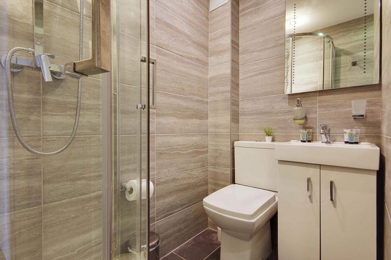 Turay Court Holiday Apartments บอร์นมัธ ภายนอก รูปภาพ
