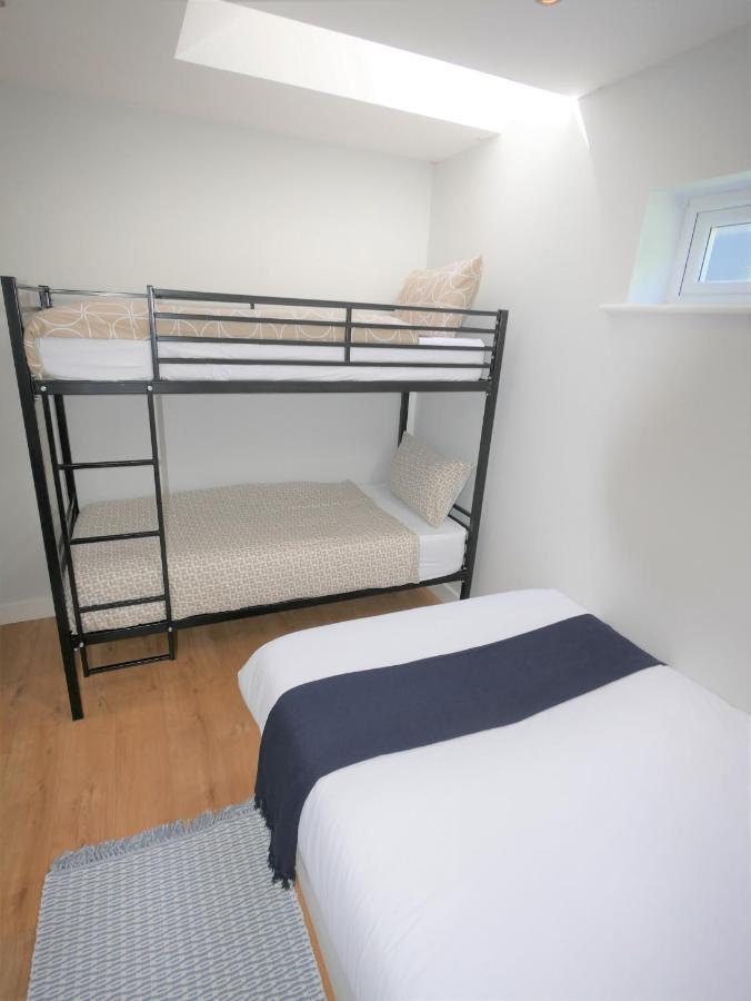 Turay Court Holiday Apartments บอร์นมัธ ภายนอก รูปภาพ