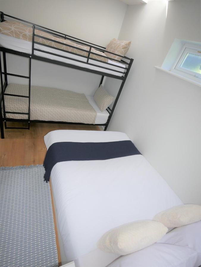 Turay Court Holiday Apartments บอร์นมัธ ภายนอก รูปภาพ