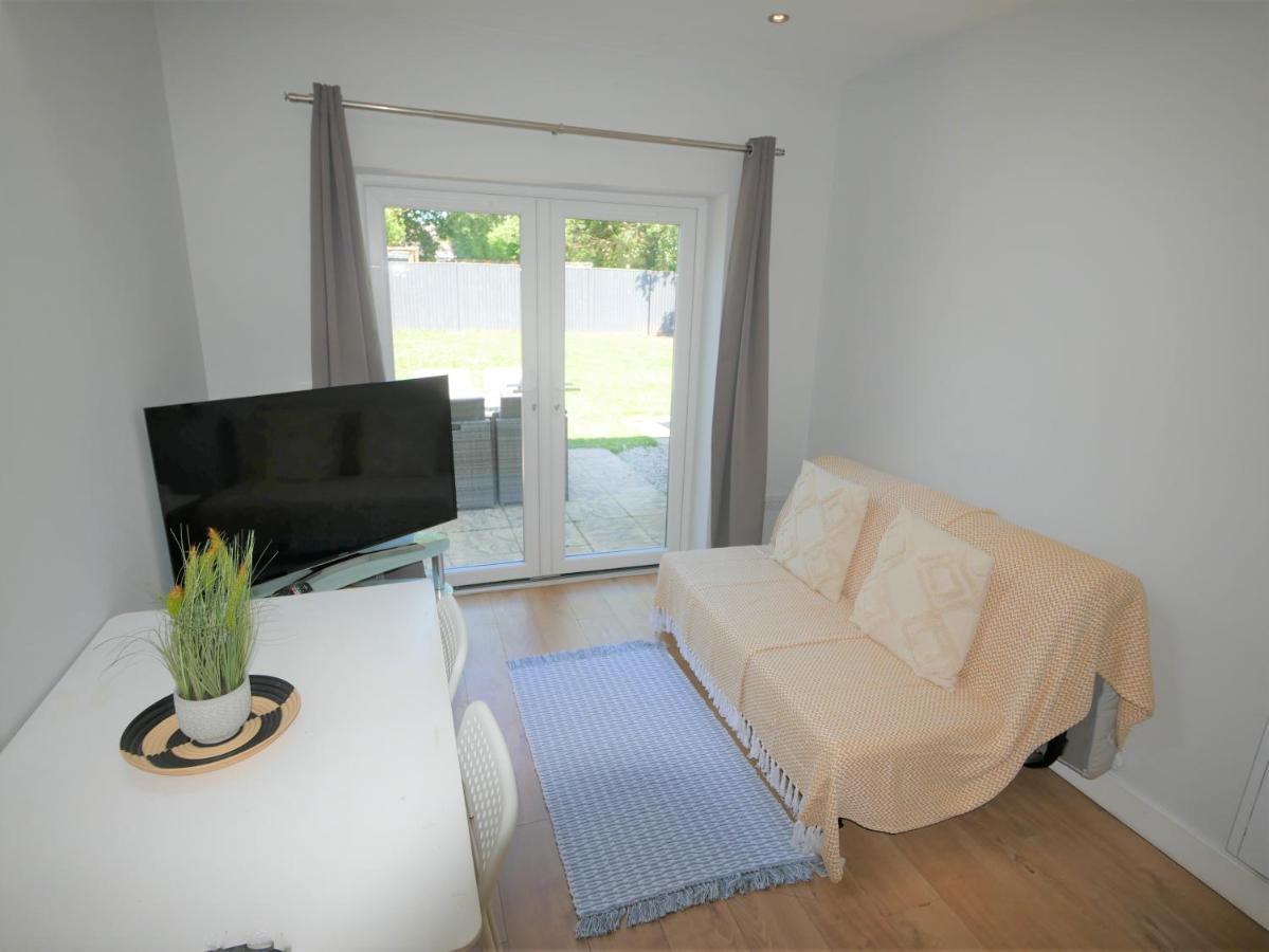 Turay Court Holiday Apartments บอร์นมัธ ภายนอก รูปภาพ