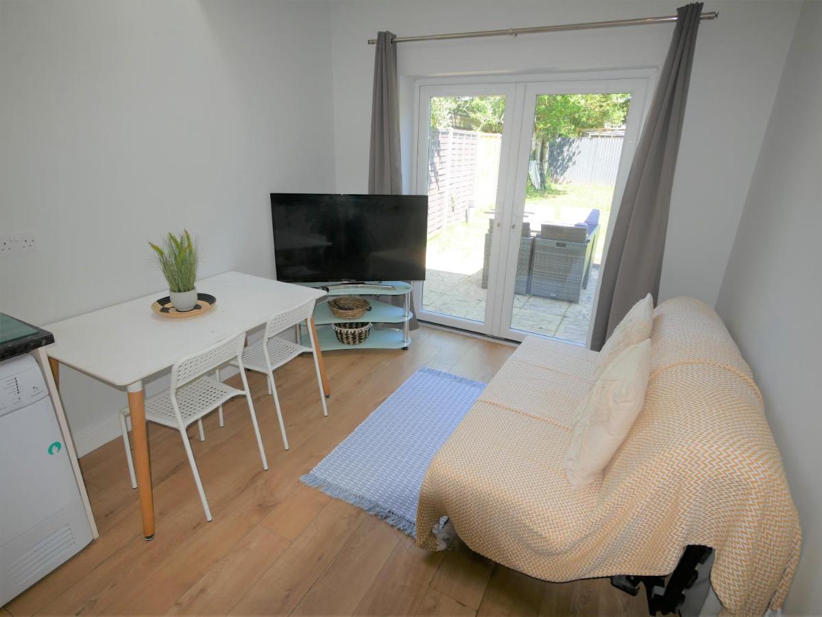 Turay Court Holiday Apartments บอร์นมัธ ภายนอก รูปภาพ